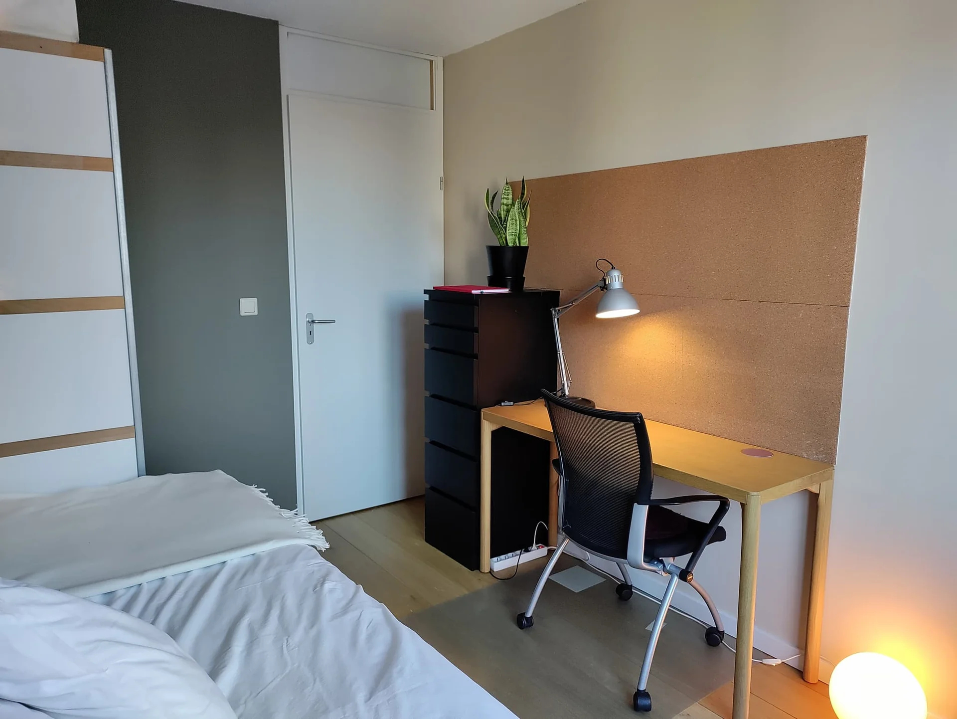 Foto van de Kamer gelegen aan de Schonebergerweg in Rotterdam