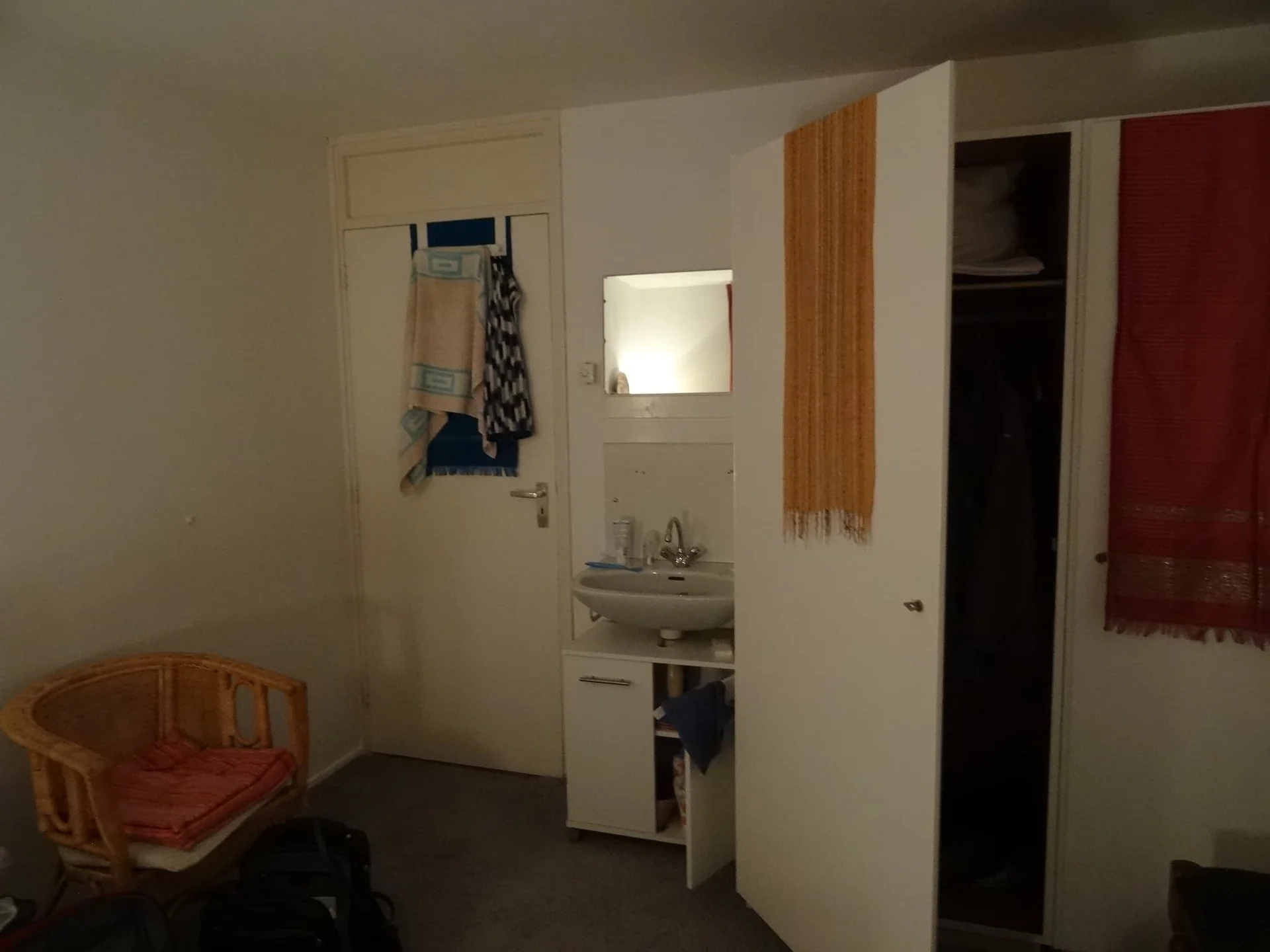 Foto van de Kamer gelegen aan de Dennekruid in Rotterdam