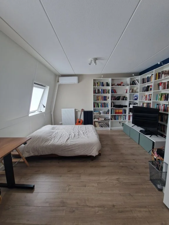 geblurde versie van de foto als achtergrond