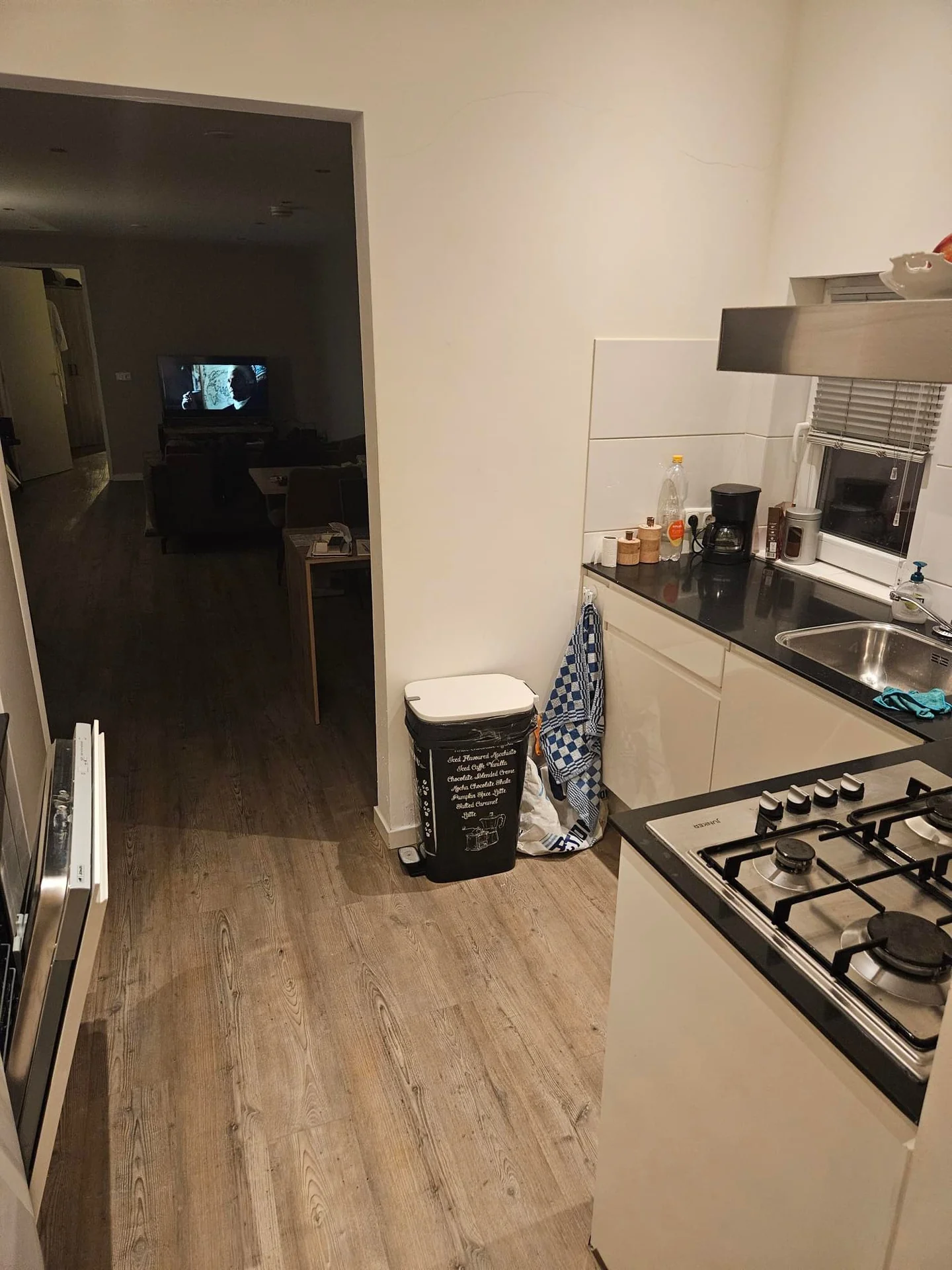 geblurde versie van de foto als achtergrond