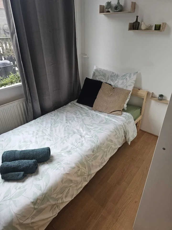 geblurde versie van de foto als achtergrond
