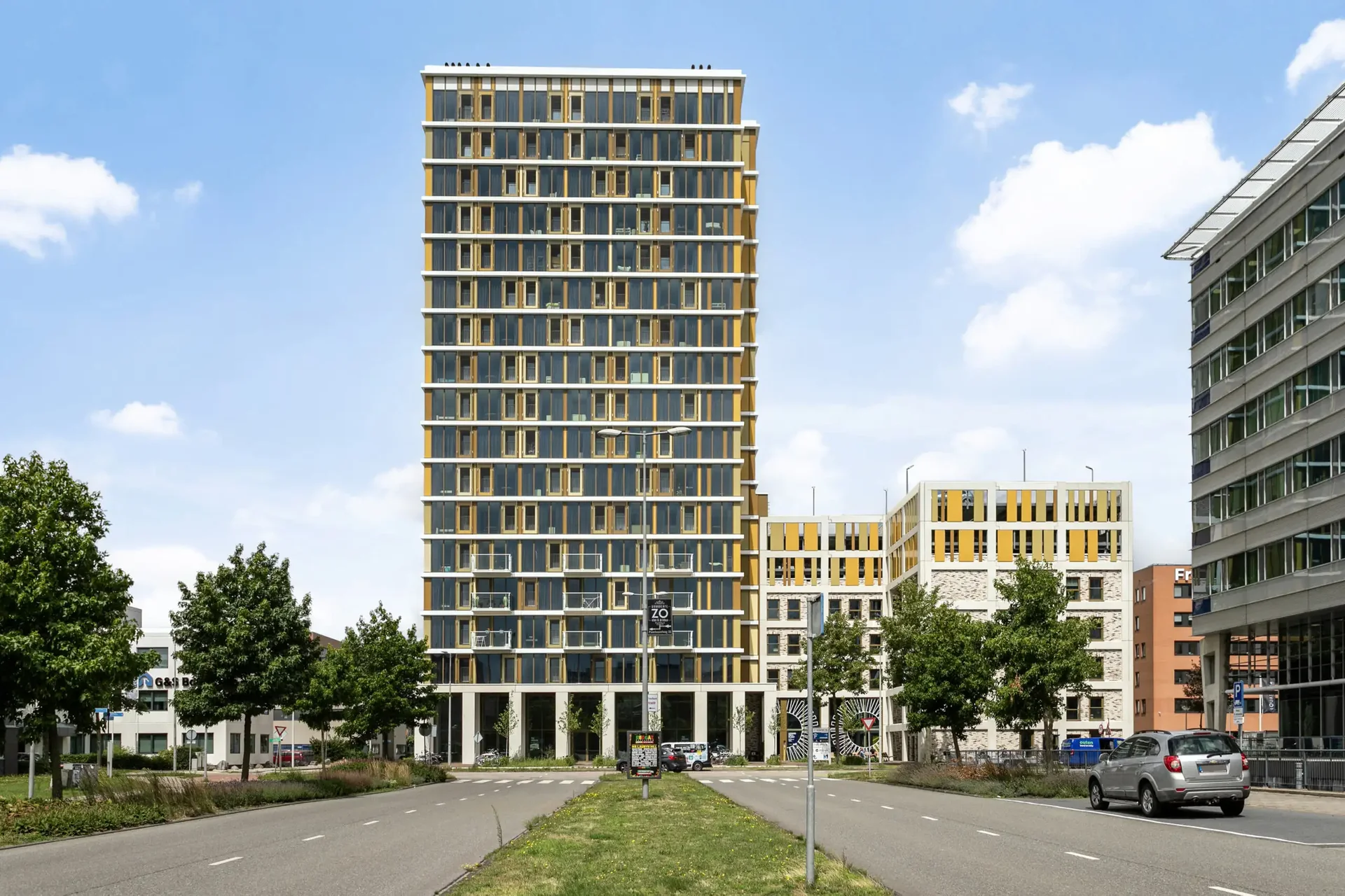 geblurde versie van de foto als achtergrond