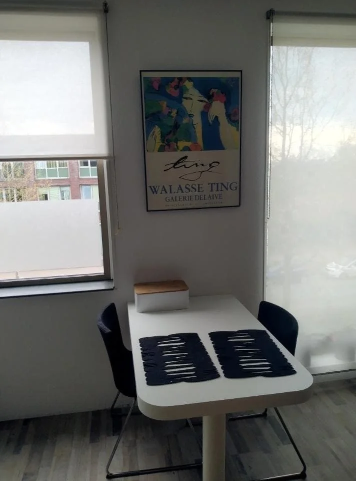 geblurde versie van de foto als achtergrond