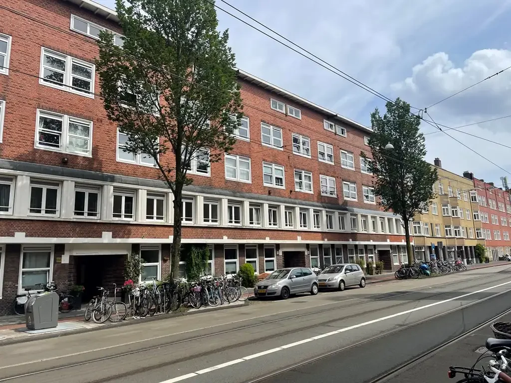 Foto van de Appartement gelegen aan de Admiraal De Ruijterweg in Amsterdam
