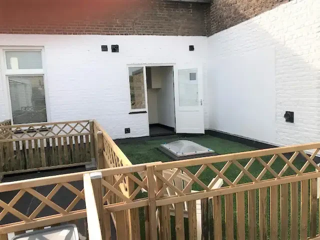 geblurde versie van de foto als achtergrond