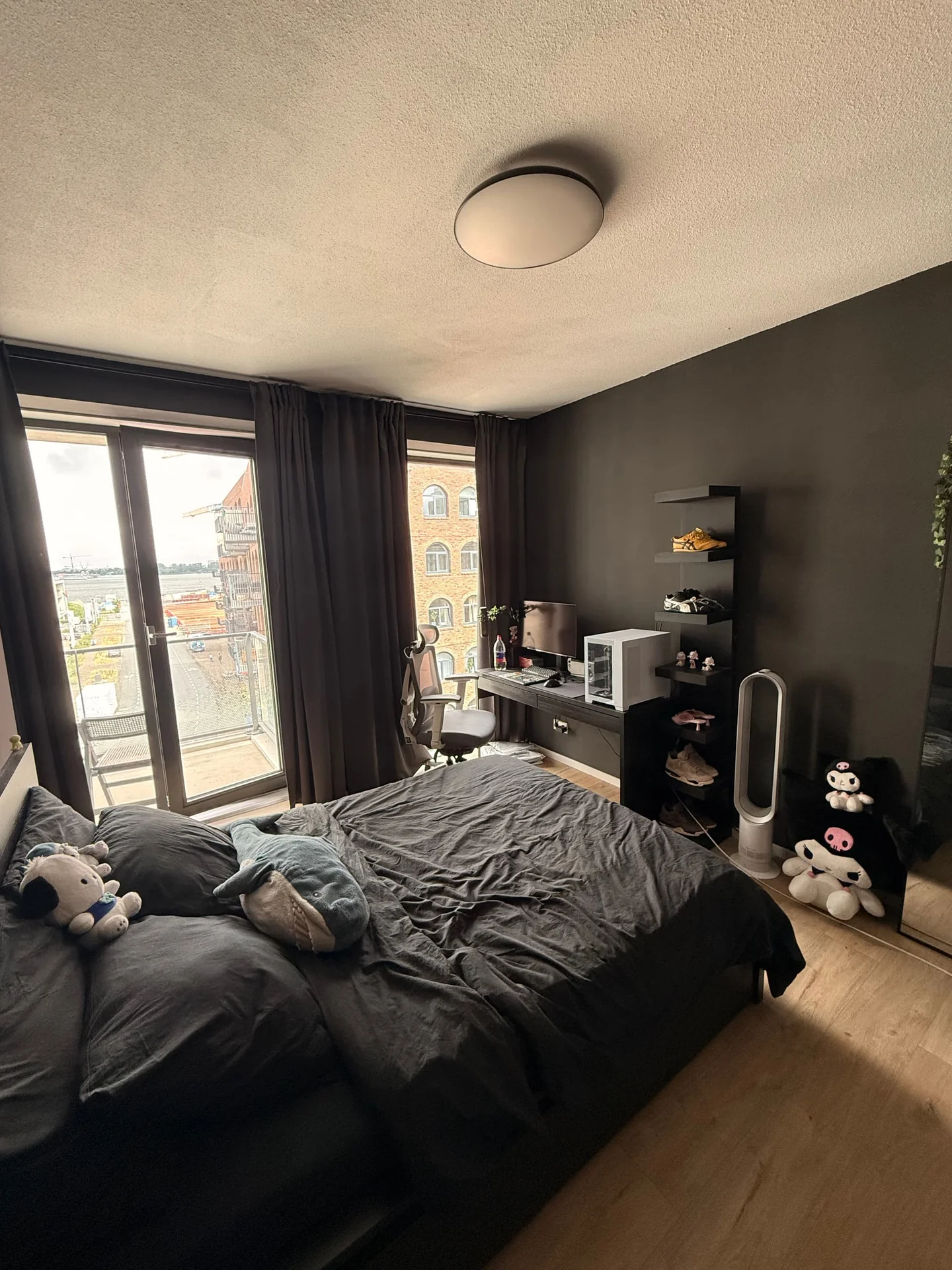 Foto van de Kamer gelegen aan de Lorriestraat in Amsterdam