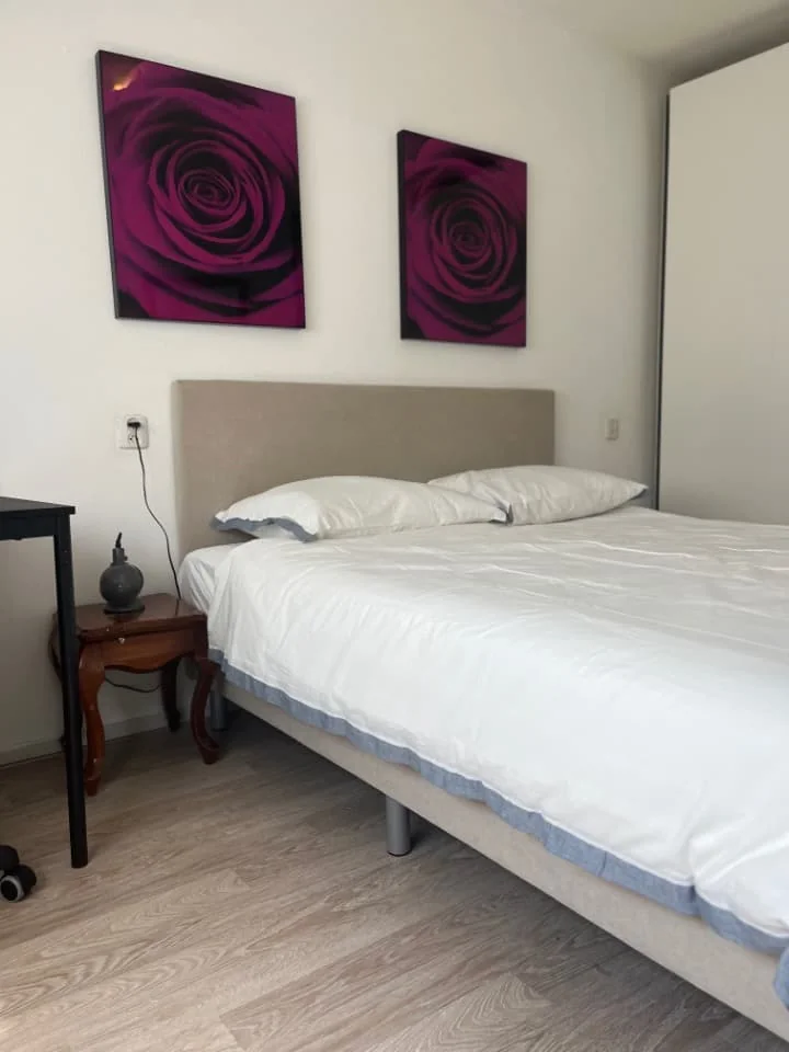 Foto van de Kamer gelegen aan de Hendrik Hosstraat in Amsterdam
