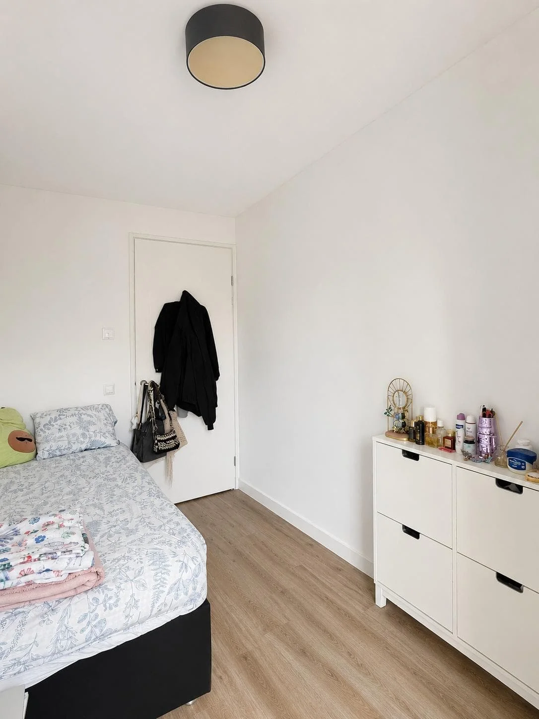 Foto van de Kamer gelegen aan de Mary van der Sluisstraat in Amsterdam