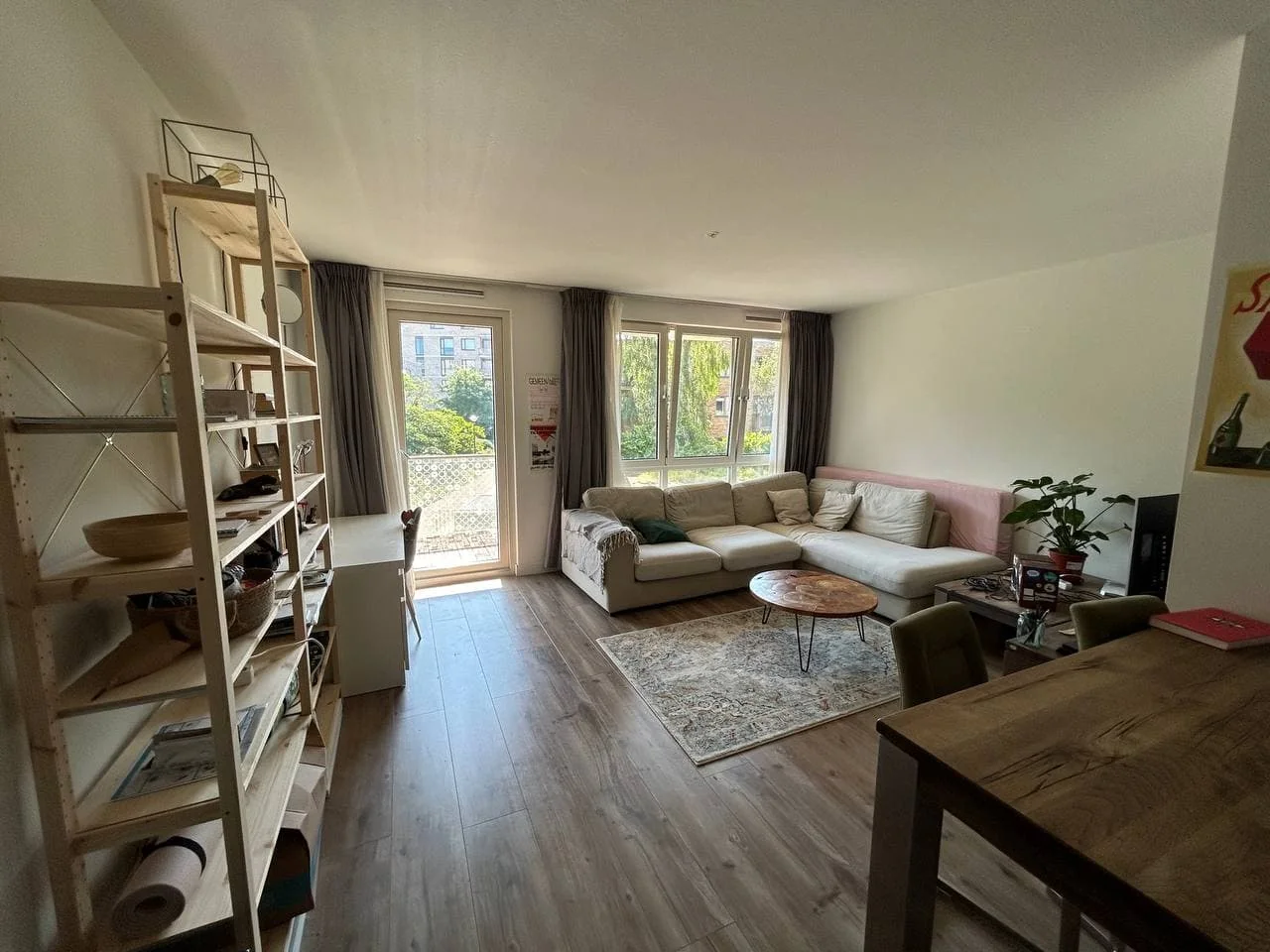 Foto van de Kamer gelegen aan de Mary van der Sluisstraat in Amsterdam