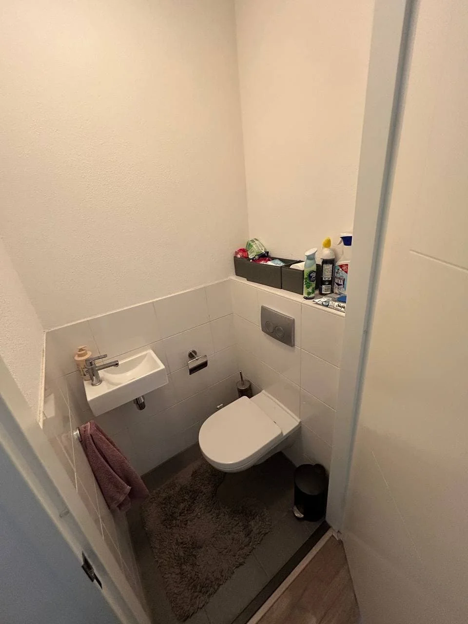 Foto van de Kamer gelegen aan de Mary van der Sluisstraat in Amsterdam