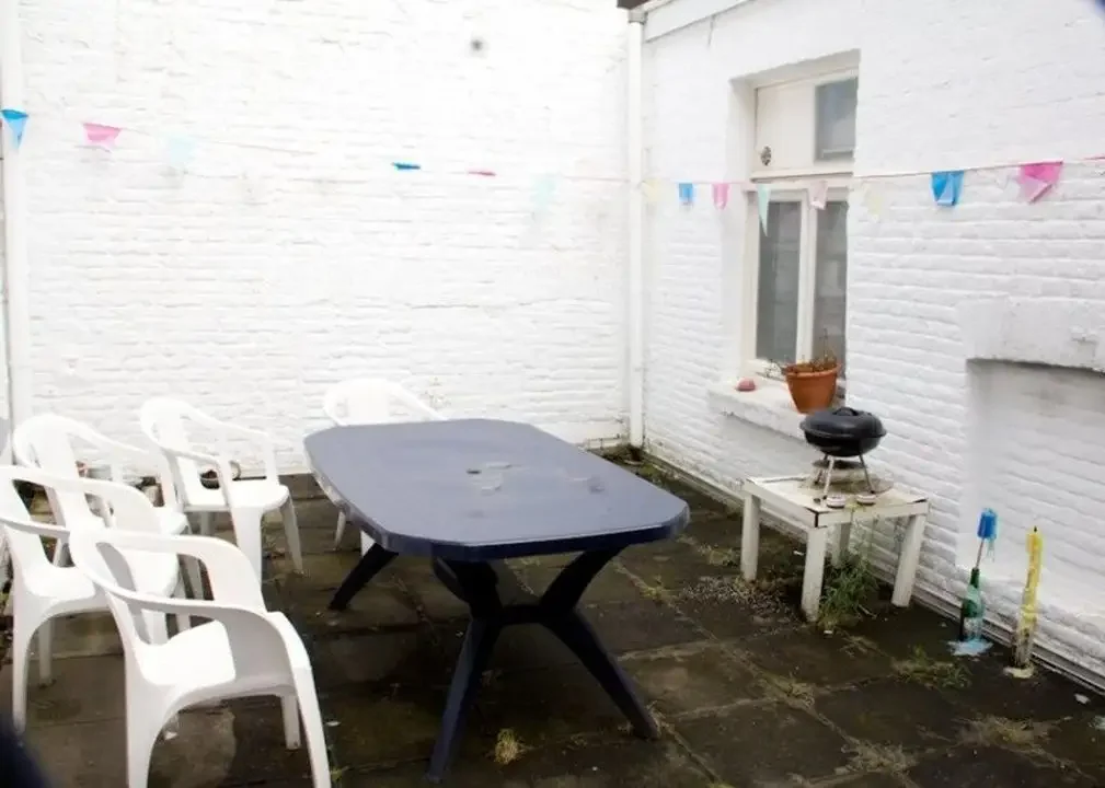 geblurde versie van de foto als achtergrond
