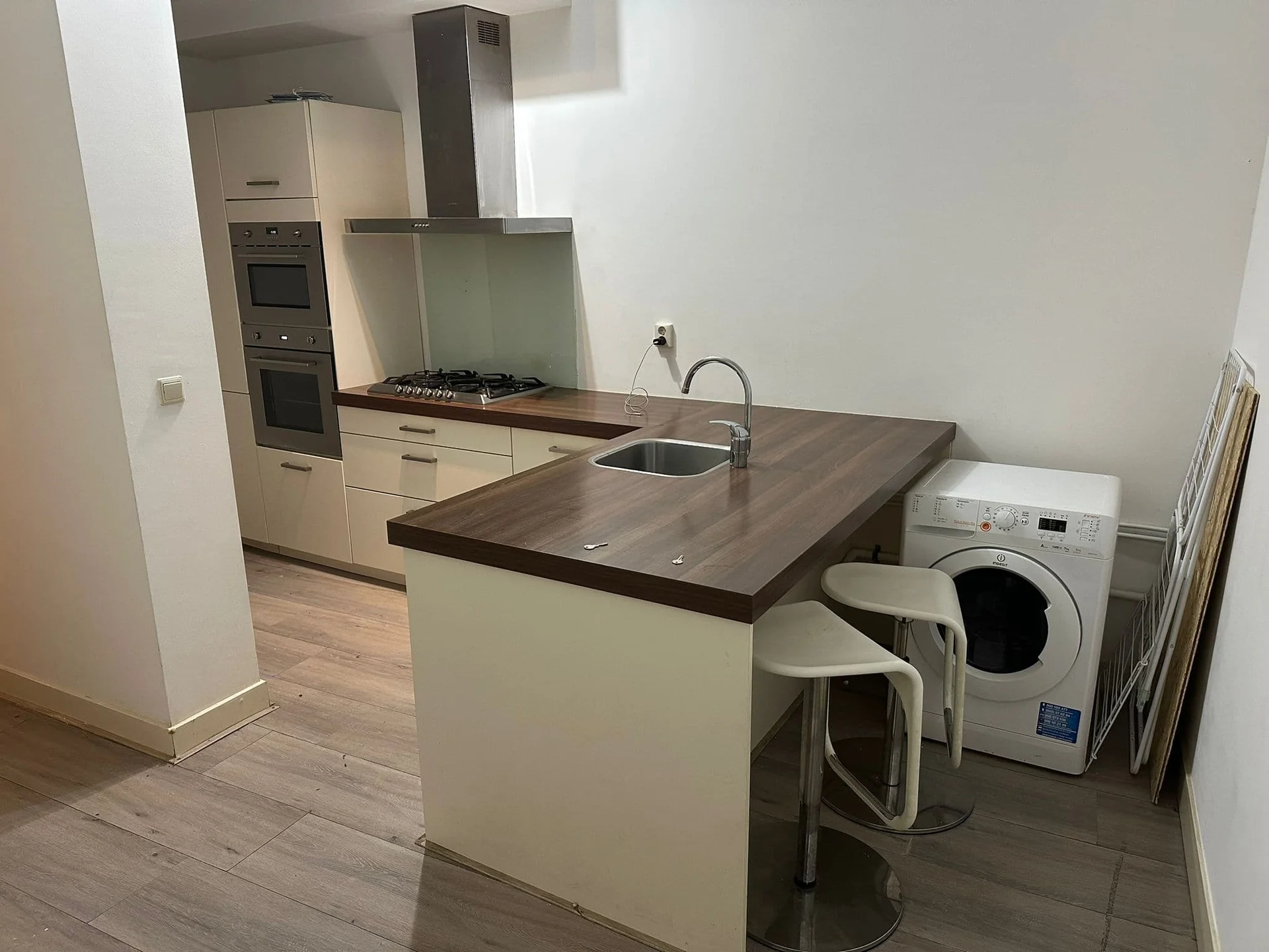 Foto van de Kamer gelegen aan de Stromarkt in Amsterdam