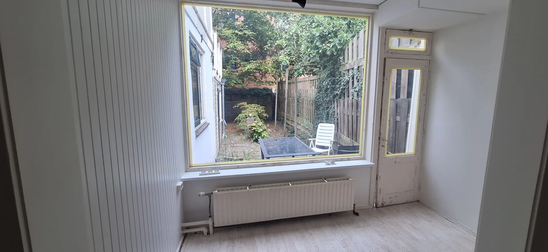 geblurde versie van de foto als achtergrond