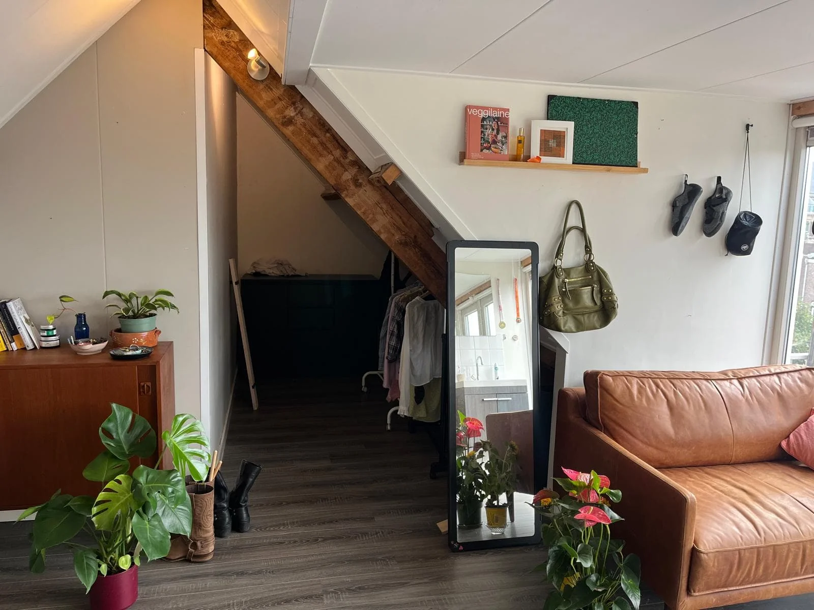 Foto van de Kamer gelegen aan de Cornelis Trompstraat in Delft