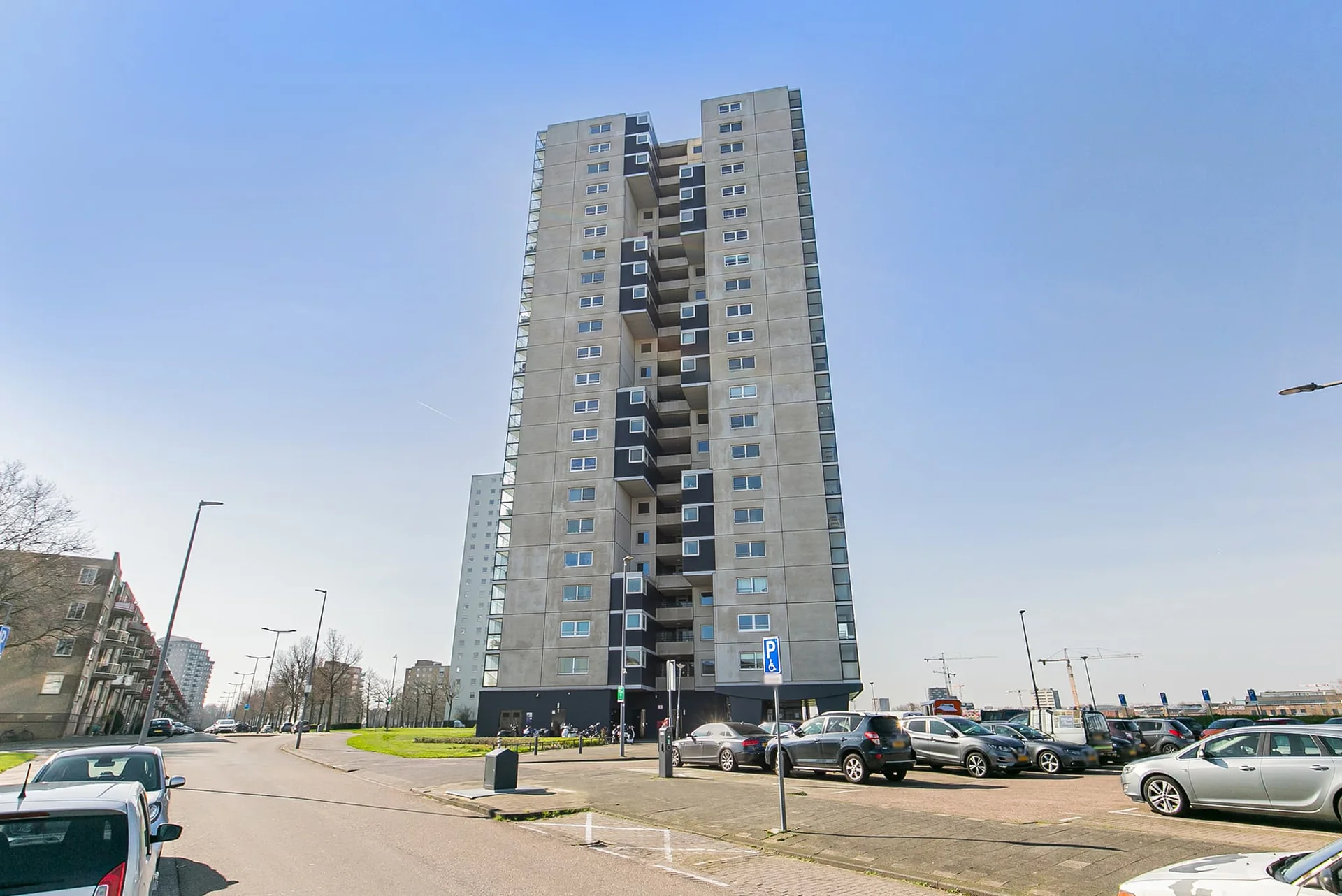 geblurde versie van de foto als achtergrond