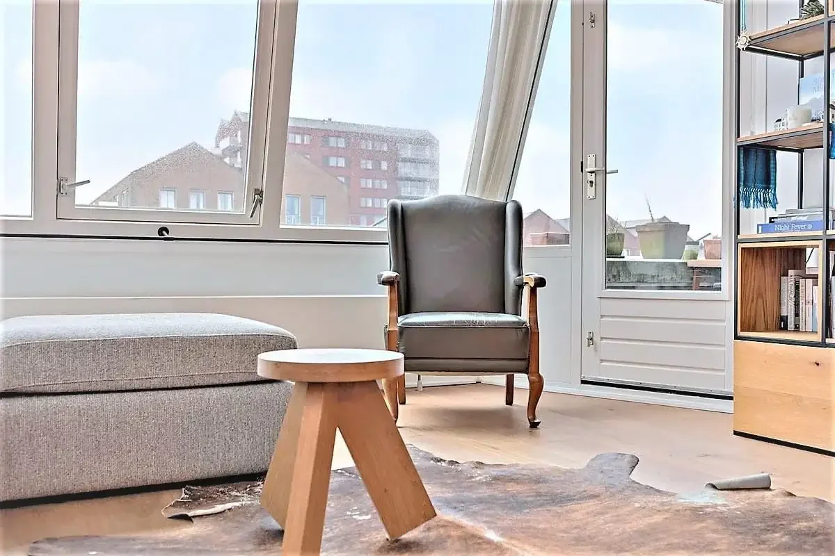 geblurde versie van de foto als achtergrond