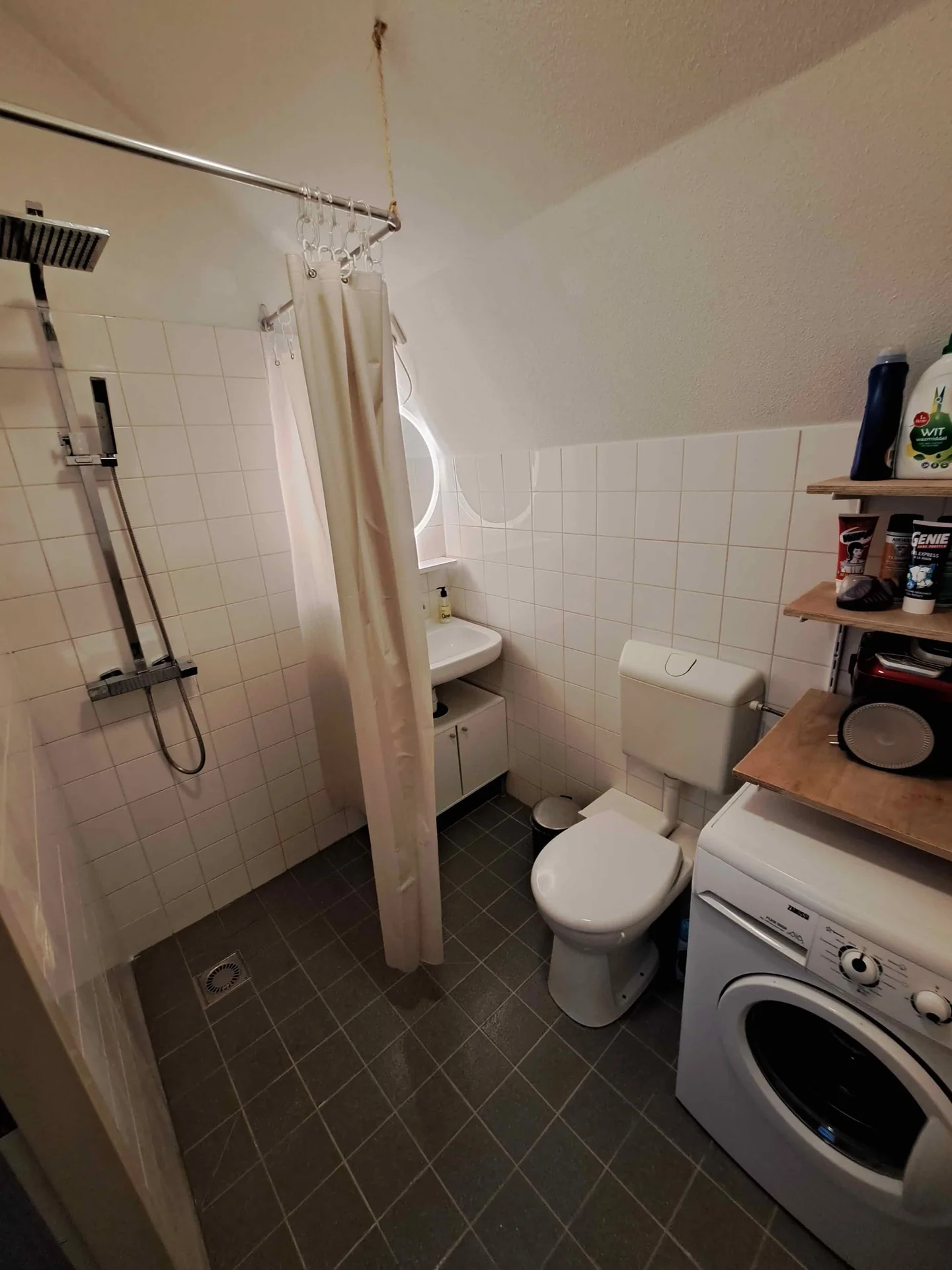 Foto van de Studio gelegen aan de Grote Visserijstraat in Rotterdam