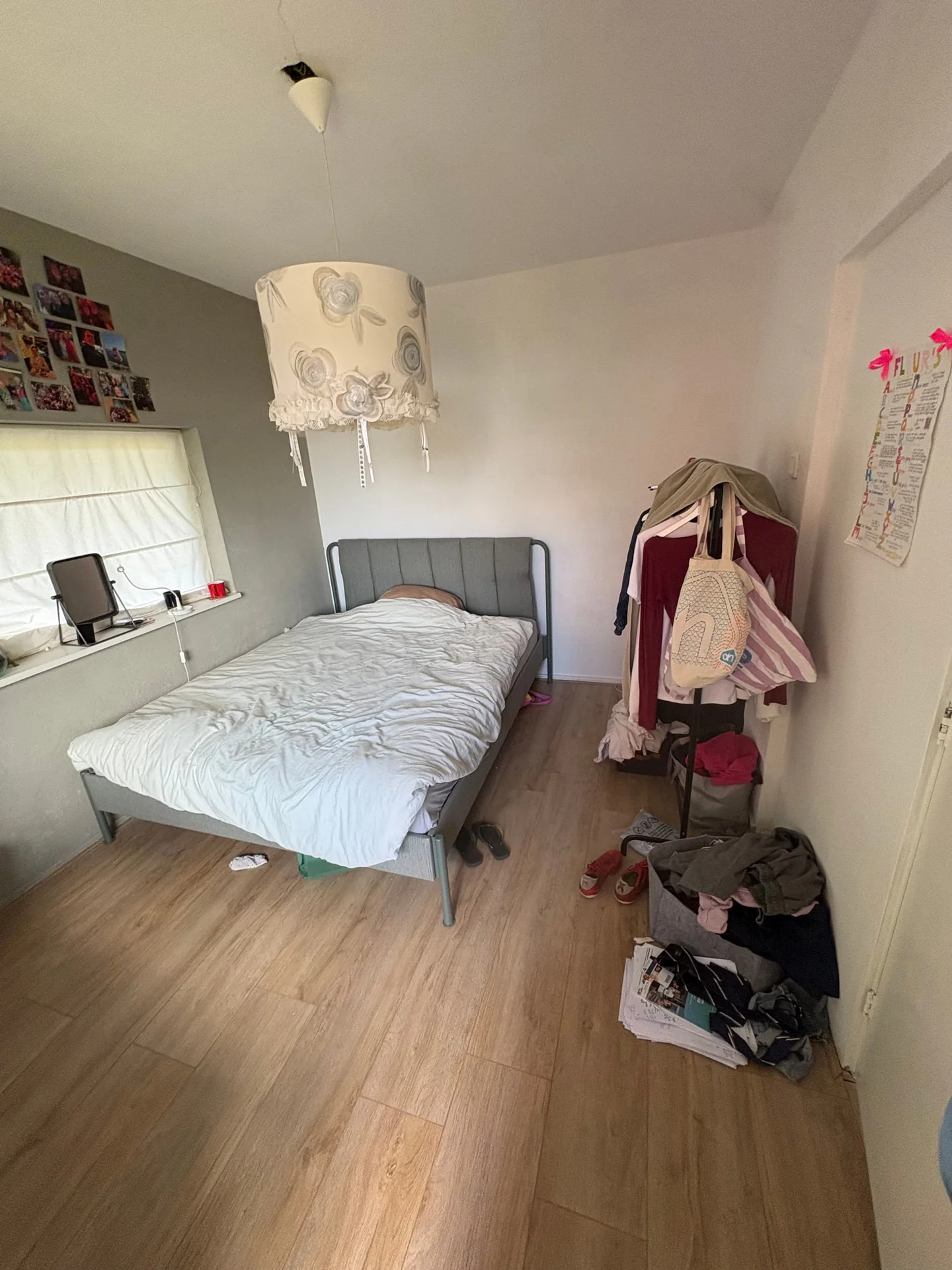 geblurde versie van de foto als achtergrond