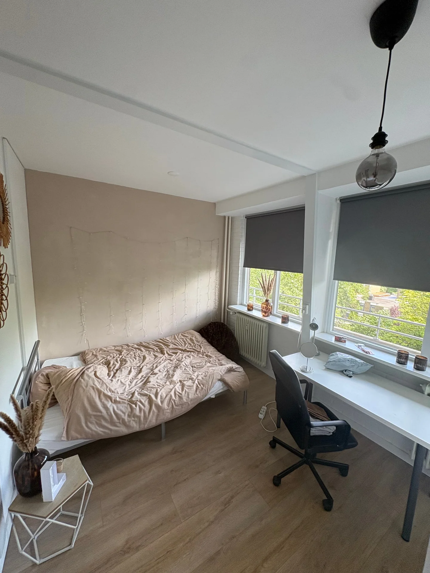 geblurde versie van de foto als achtergrond