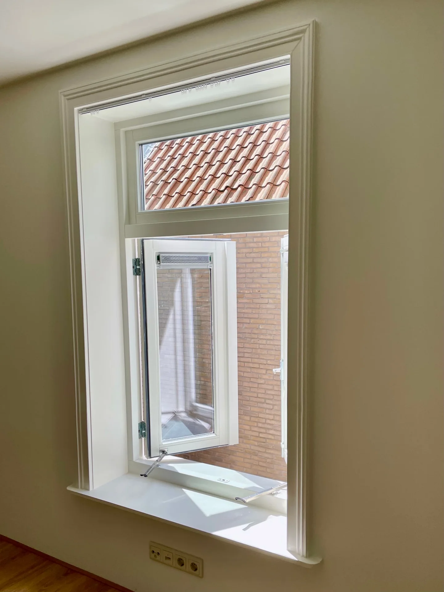 geblurde versie van de foto als achtergrond