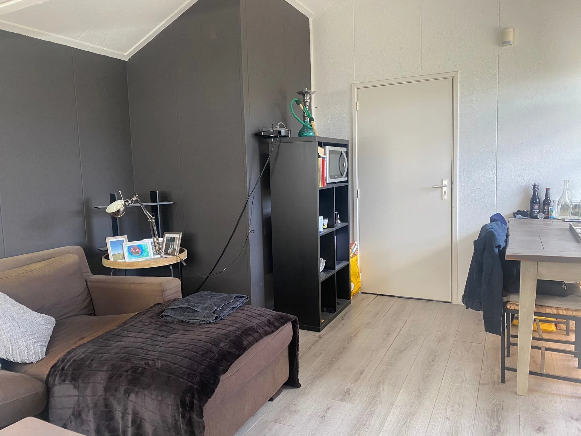 geblurde versie van de foto als achtergrond