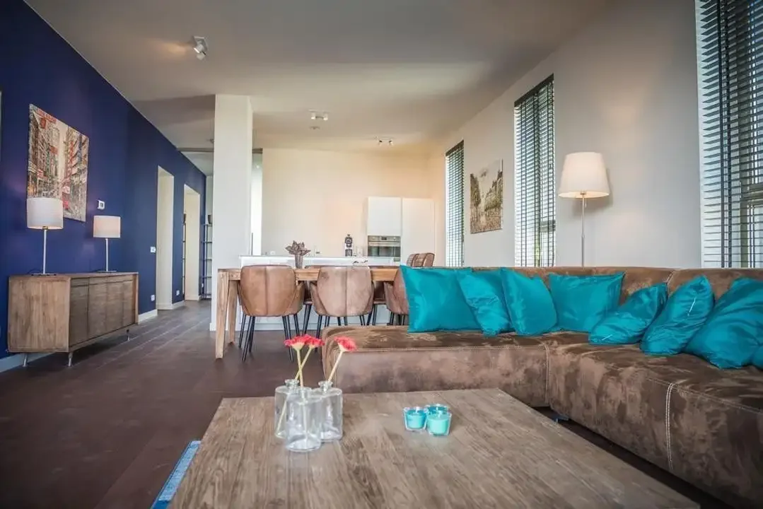geblurde versie van de foto als achtergrond