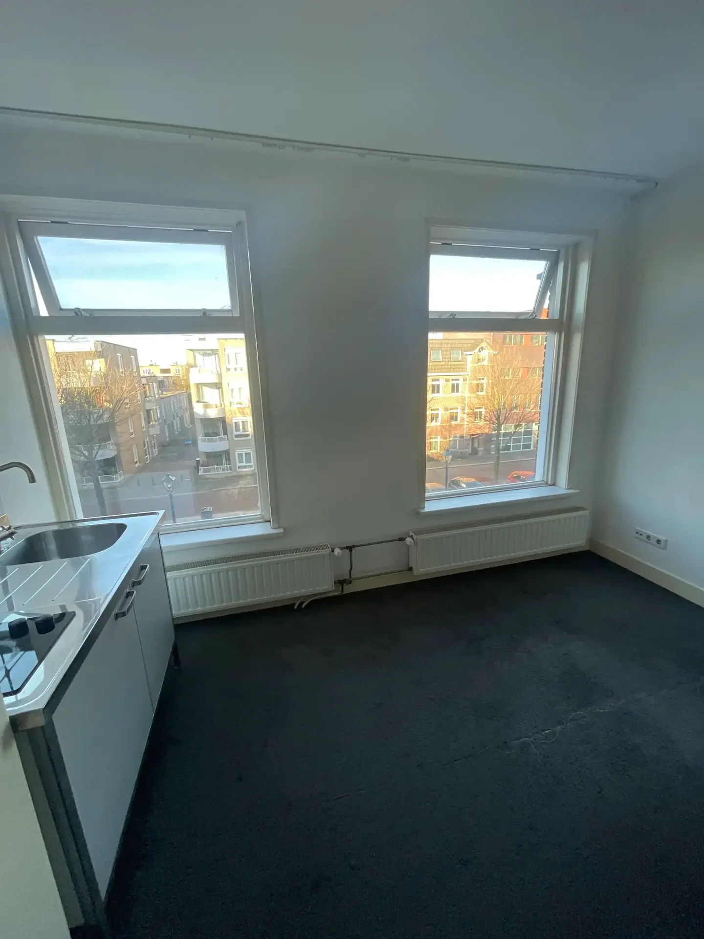 geblurde versie van de foto als achtergrond