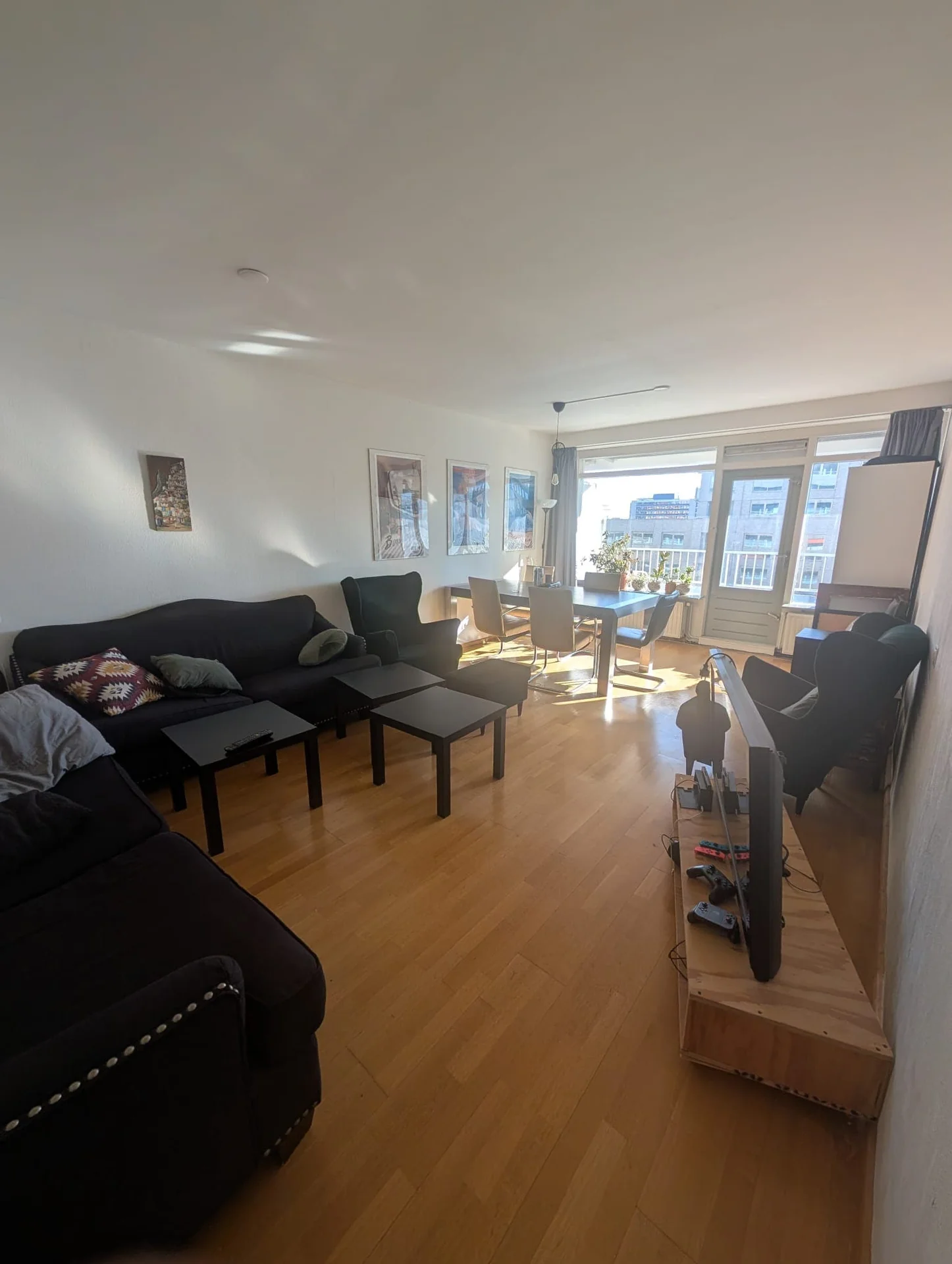 geblurde versie van de foto als achtergrond