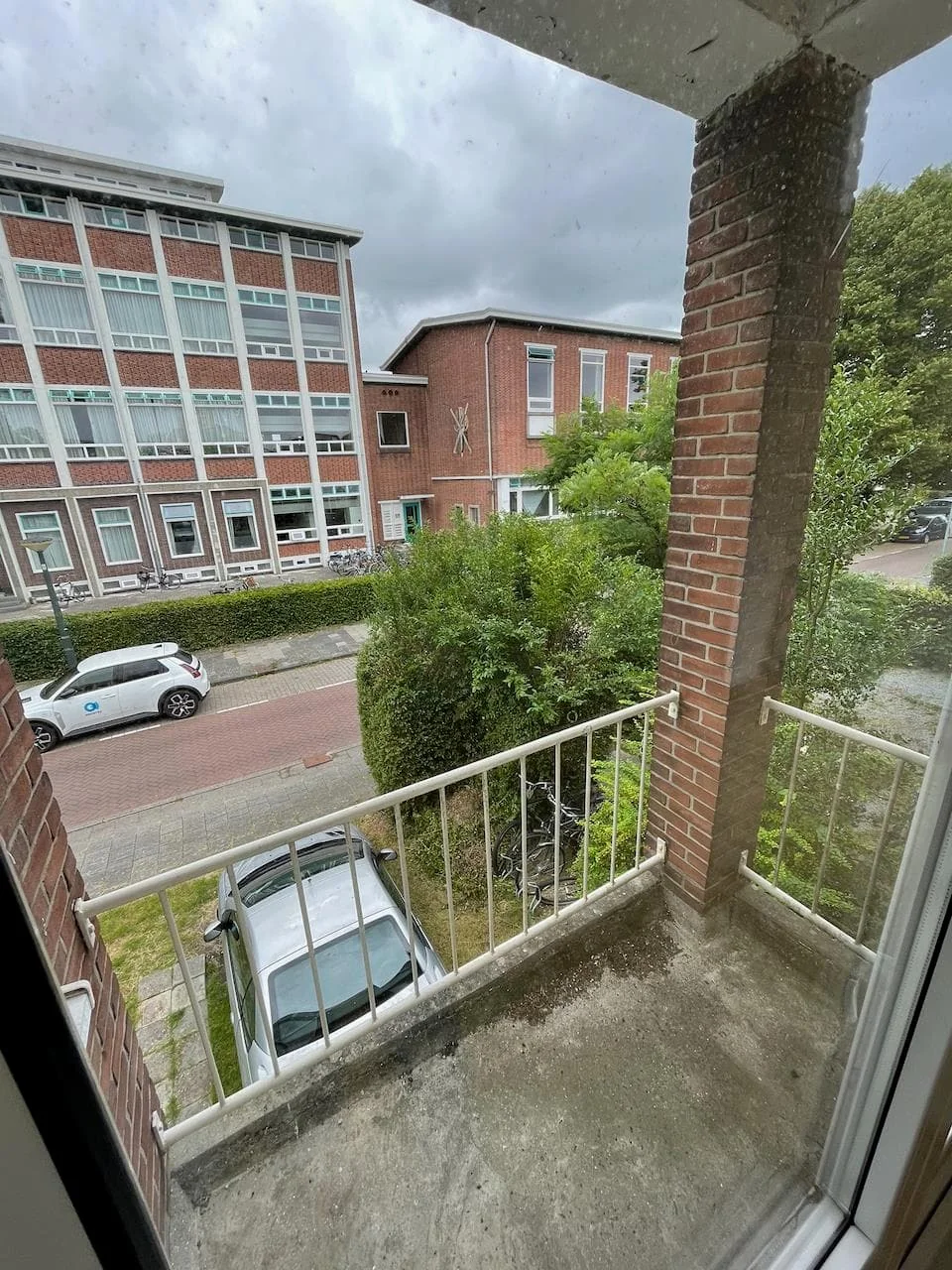 geblurde versie van de foto als achtergrond