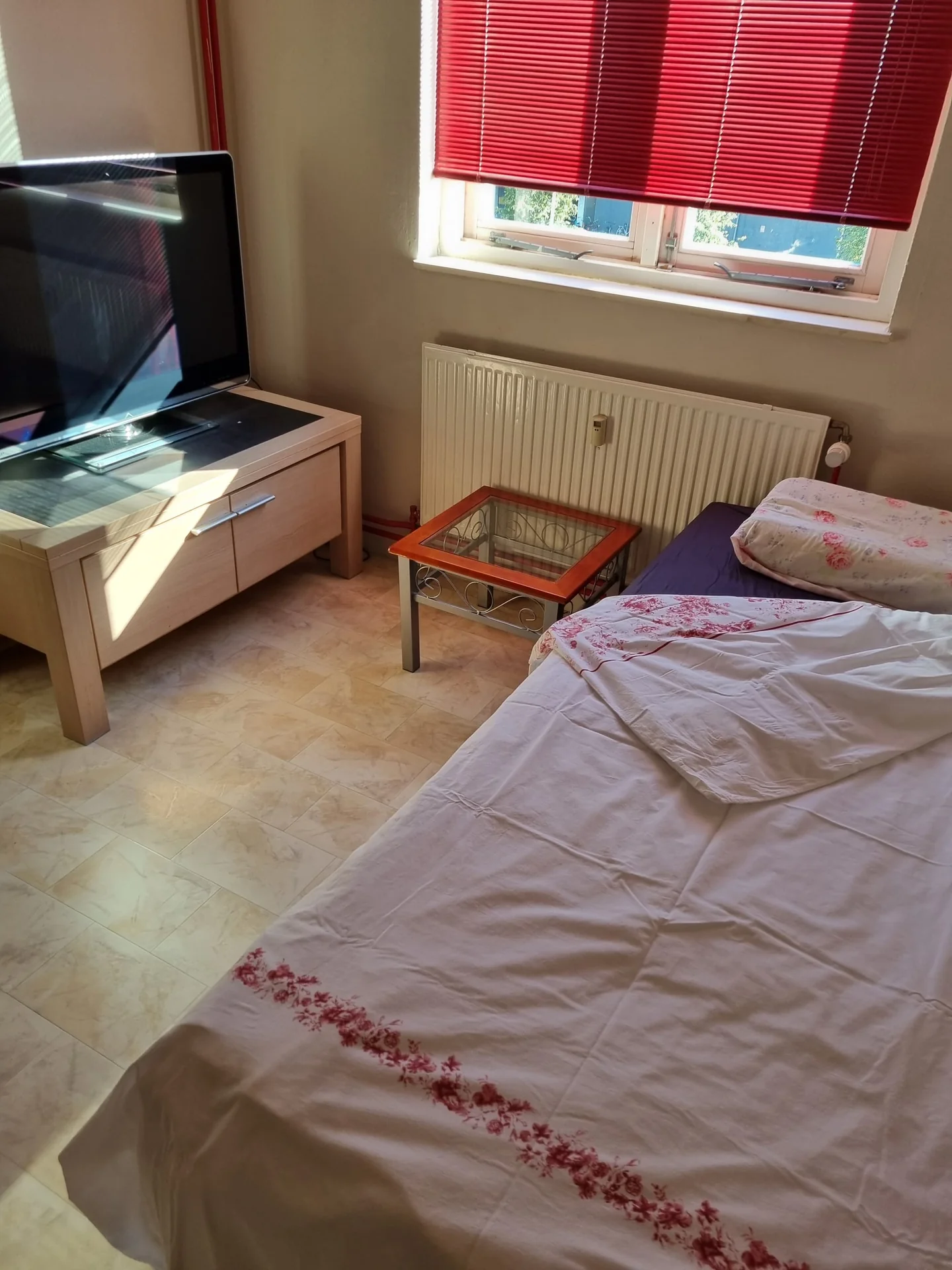 geblurde versie van de foto als achtergrond