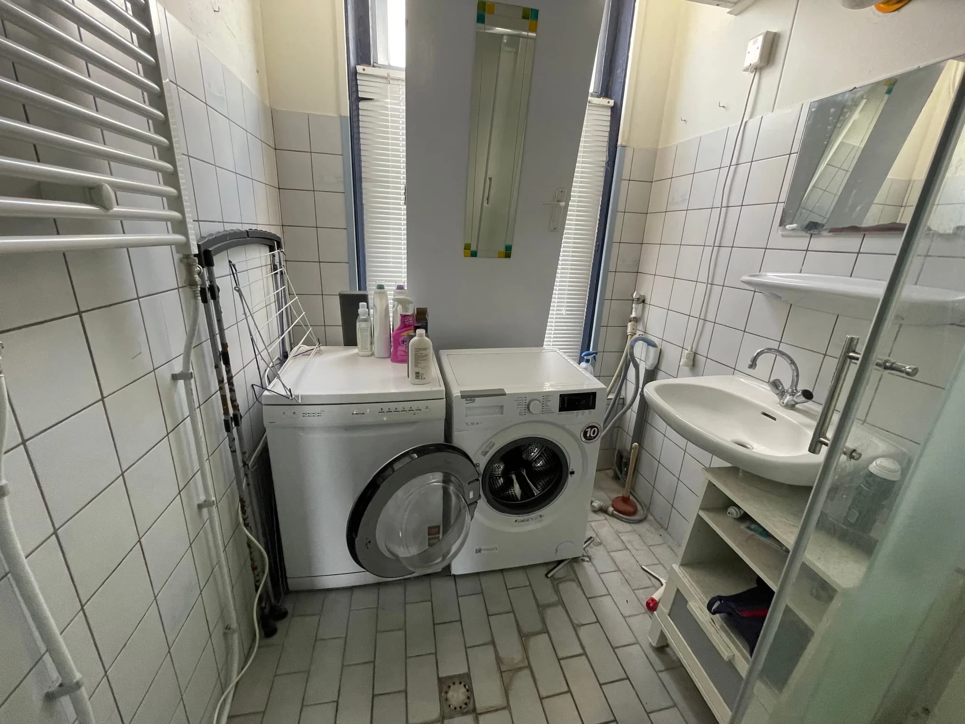 Foto van de Kamer gelegen aan de Eemskanaal in Groningen