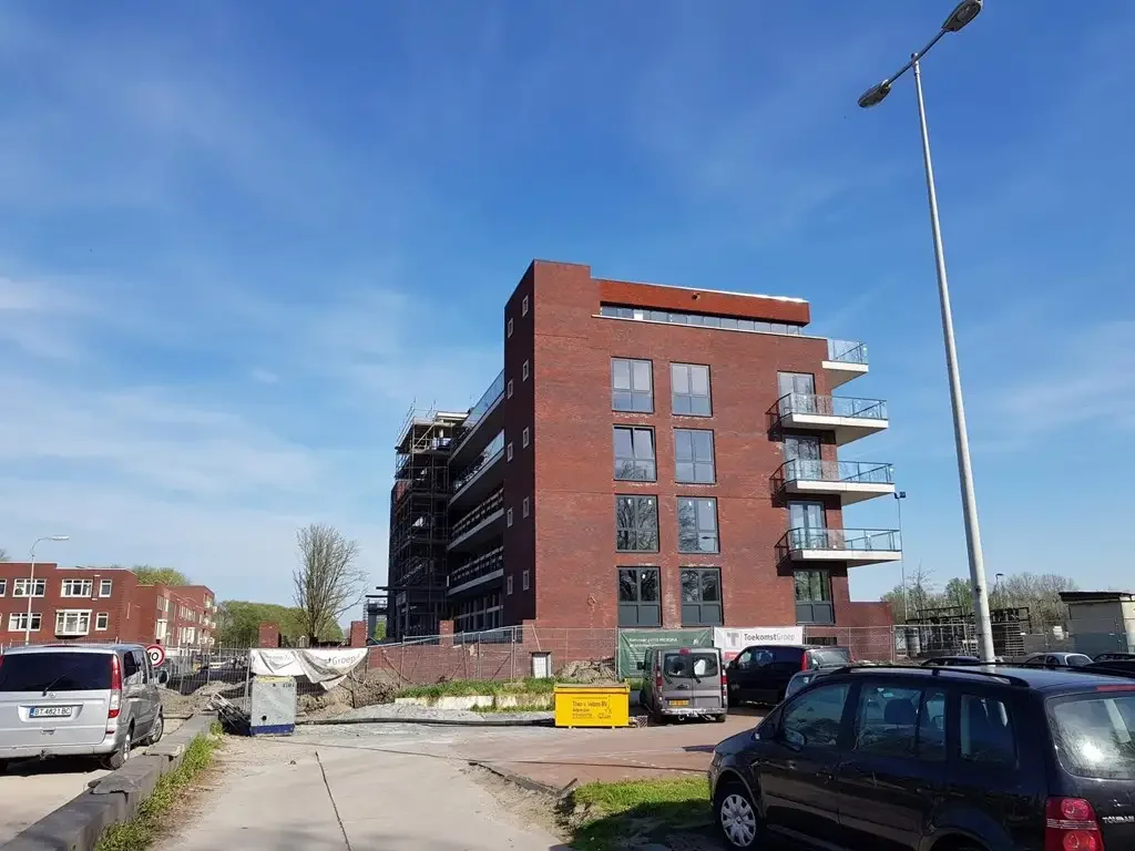 geblurde versie van de foto als achtergrond