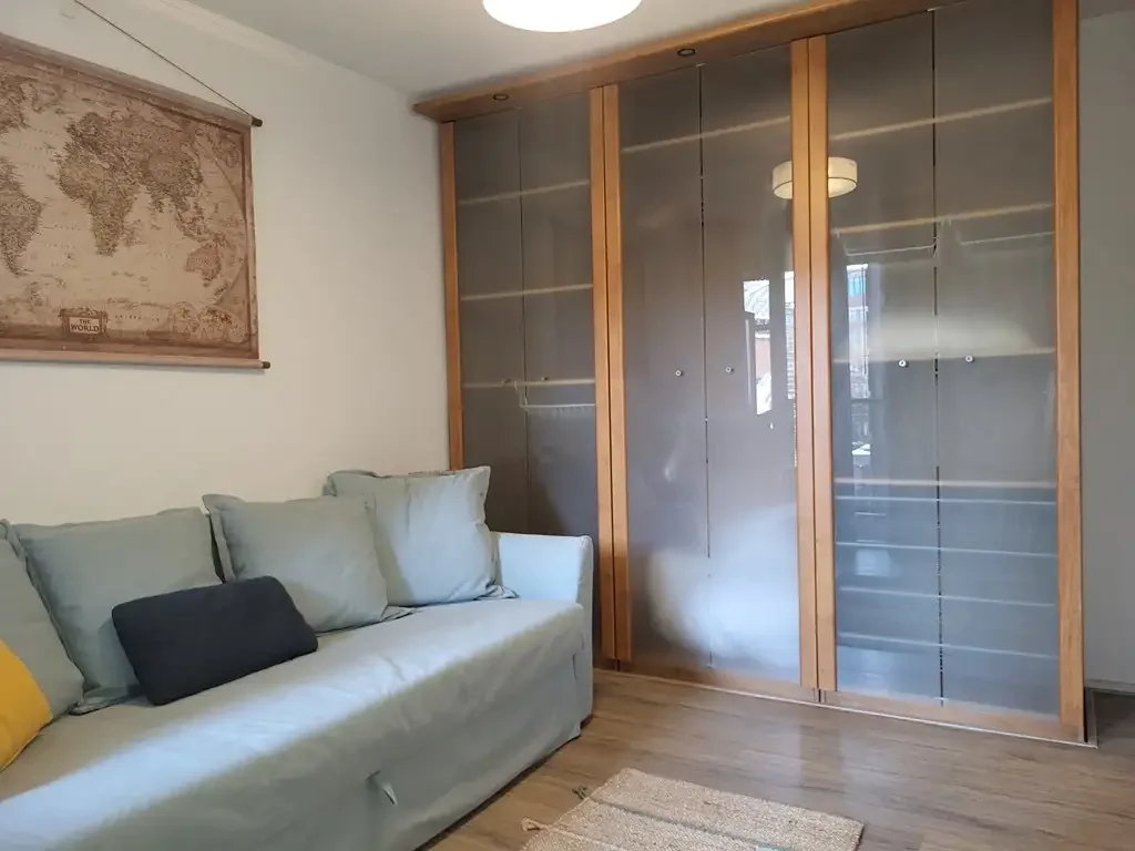 geblurde versie van de foto als achtergrond