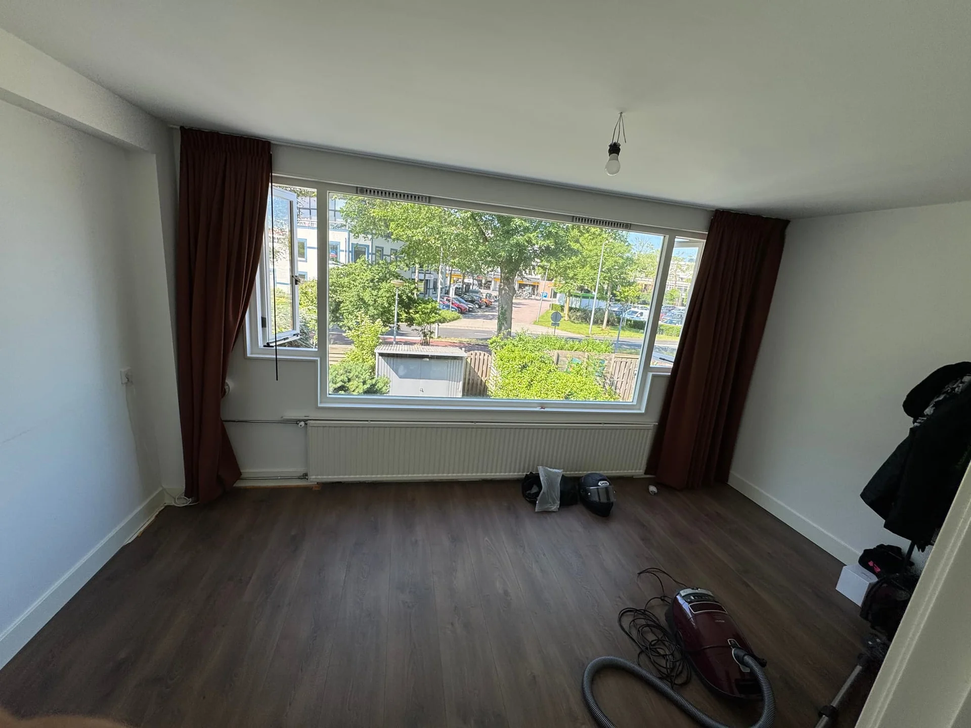 geblurde versie van de foto als achtergrond