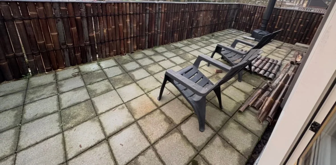 geblurde versie van de foto als achtergrond