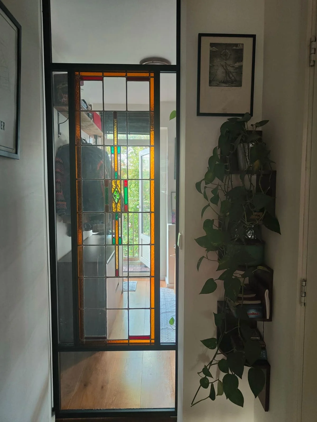 geblurde versie van de foto als achtergrond