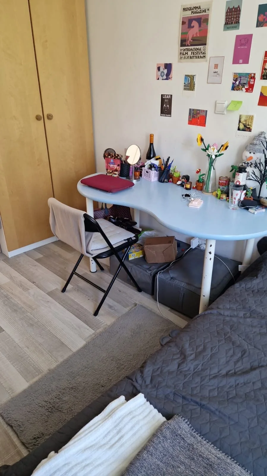 geblurde versie van de foto als achtergrond
