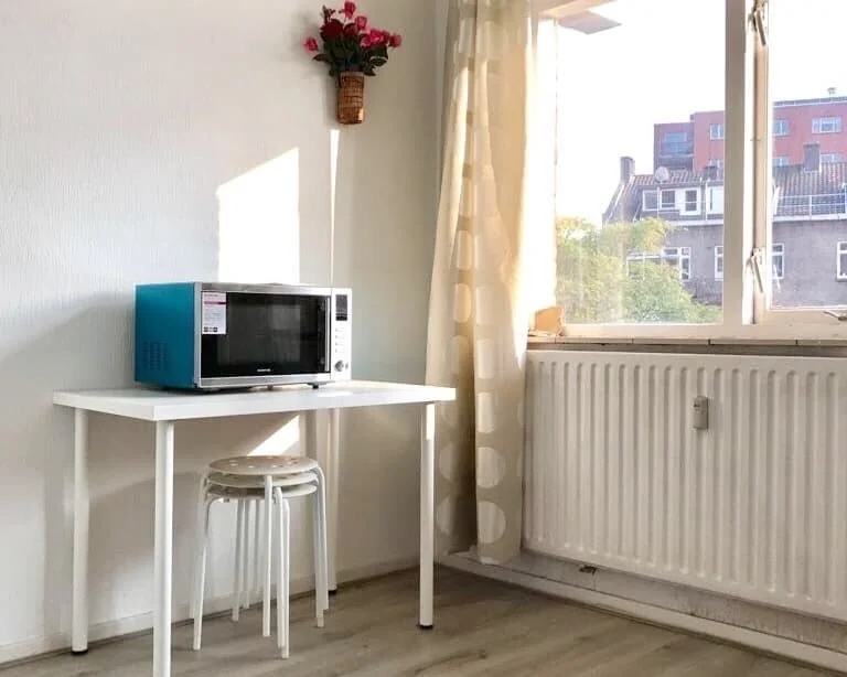 geblurde versie van de foto als achtergrond