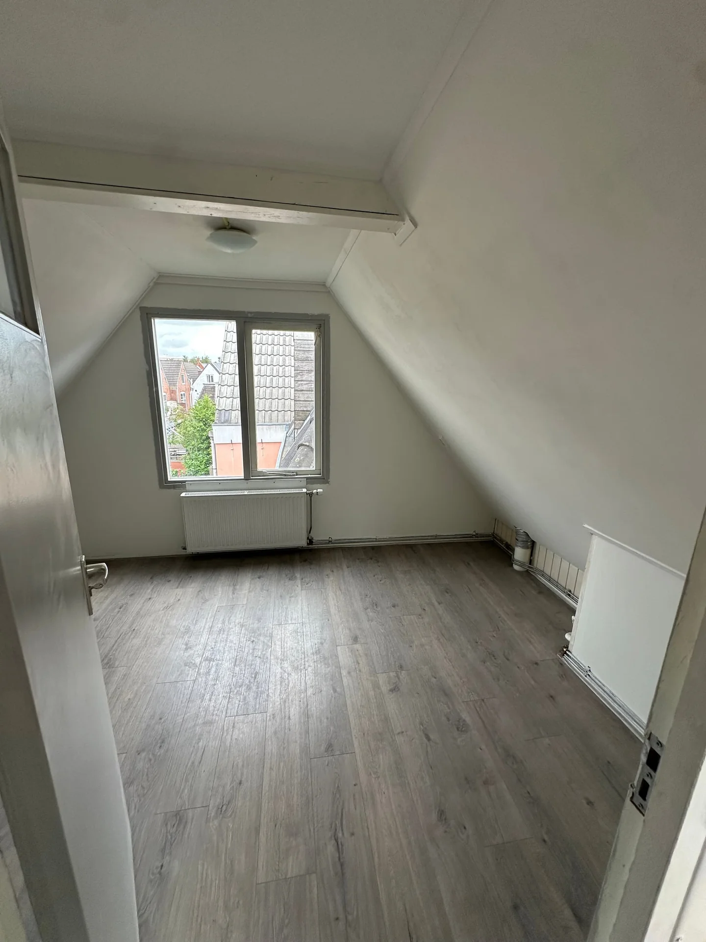 Foto van de Kamer gelegen aan de Van Sijsenstraat in Groningen