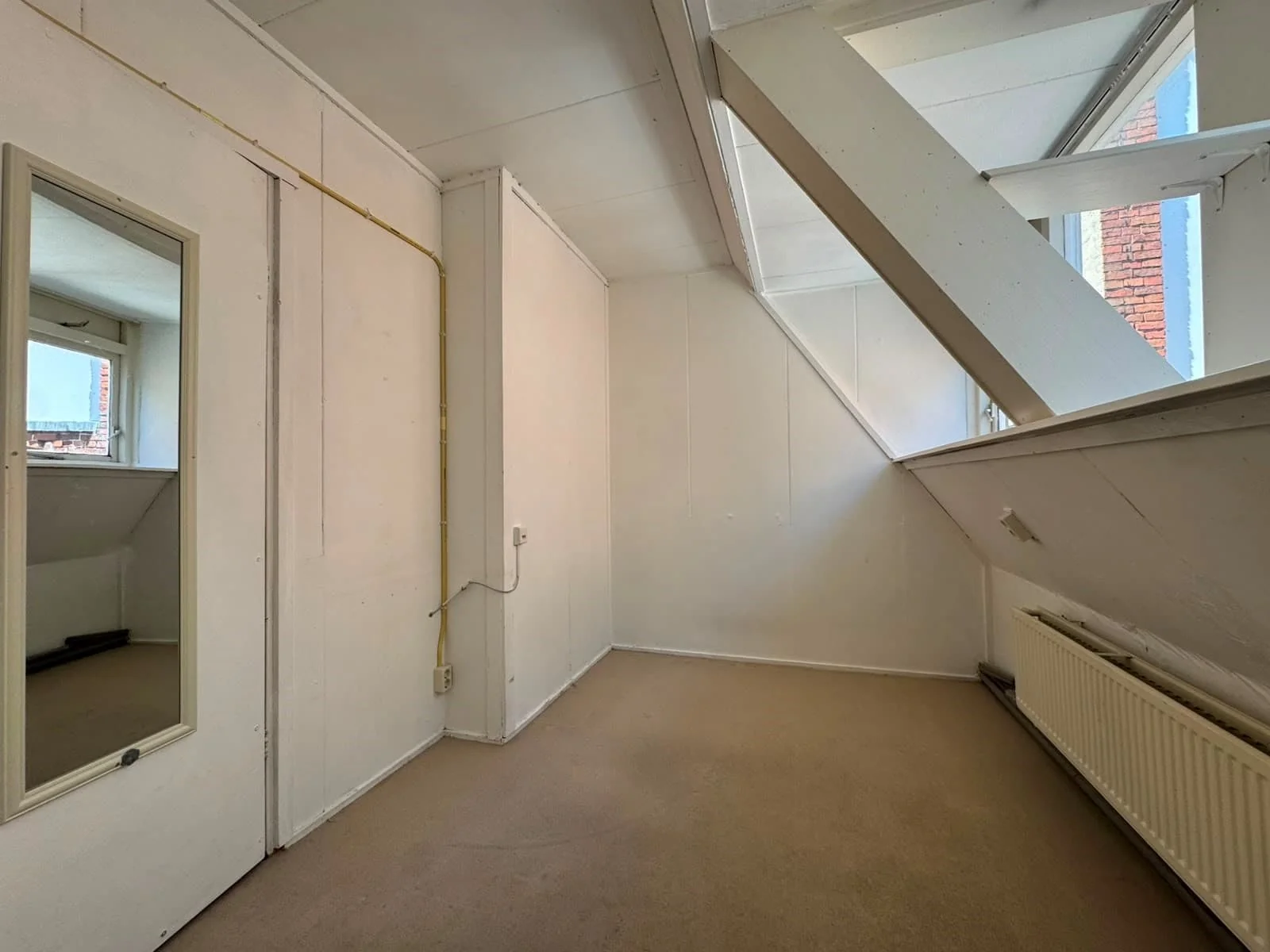 Foto van de Kamer gelegen aan de Oude Ebbingestraat in Groningen
