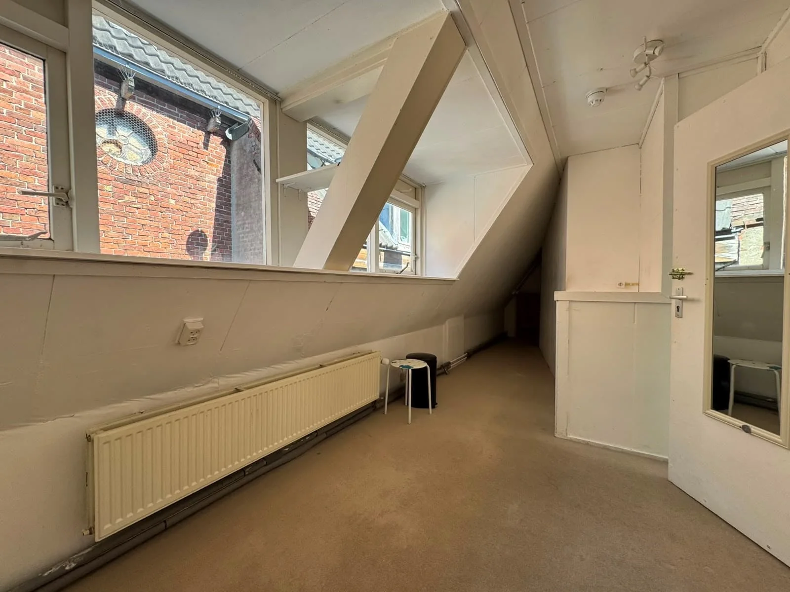 Foto van de Kamer gelegen aan de Oude Ebbingestraat in Groningen