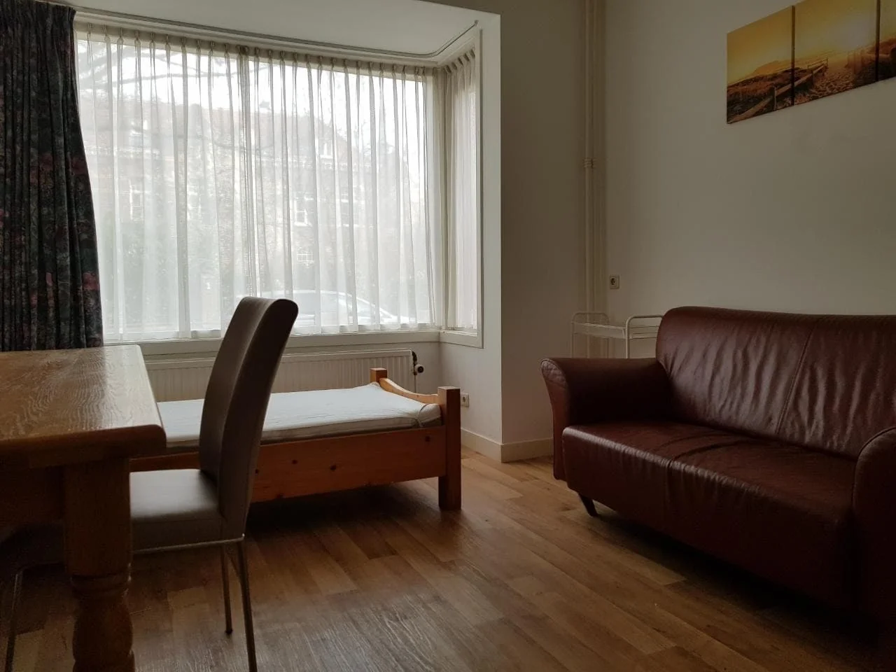 geblurde versie van de foto als achtergrond