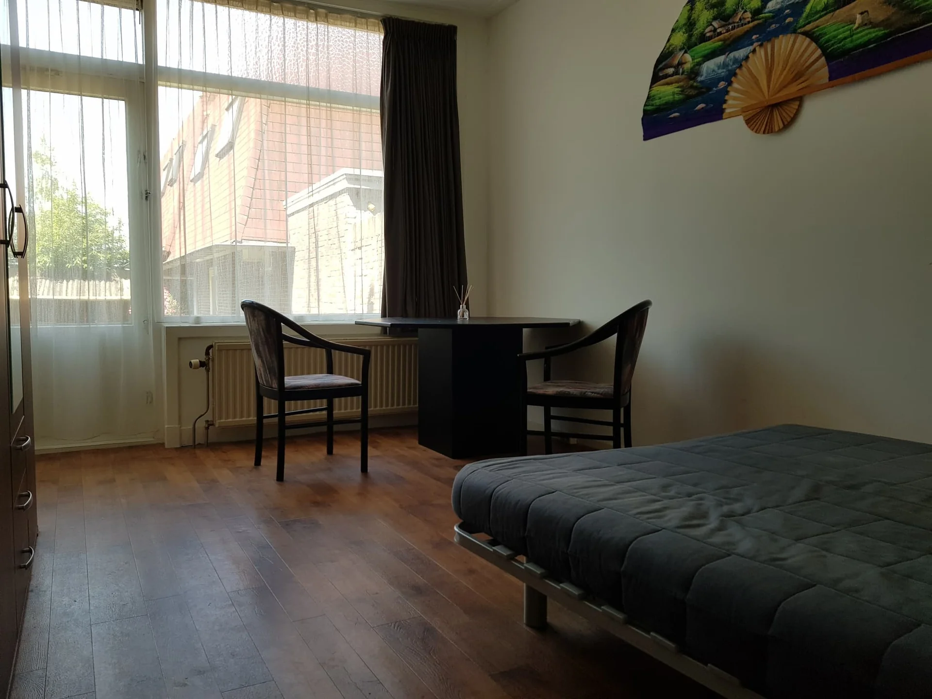geblurde versie van de foto als achtergrond
