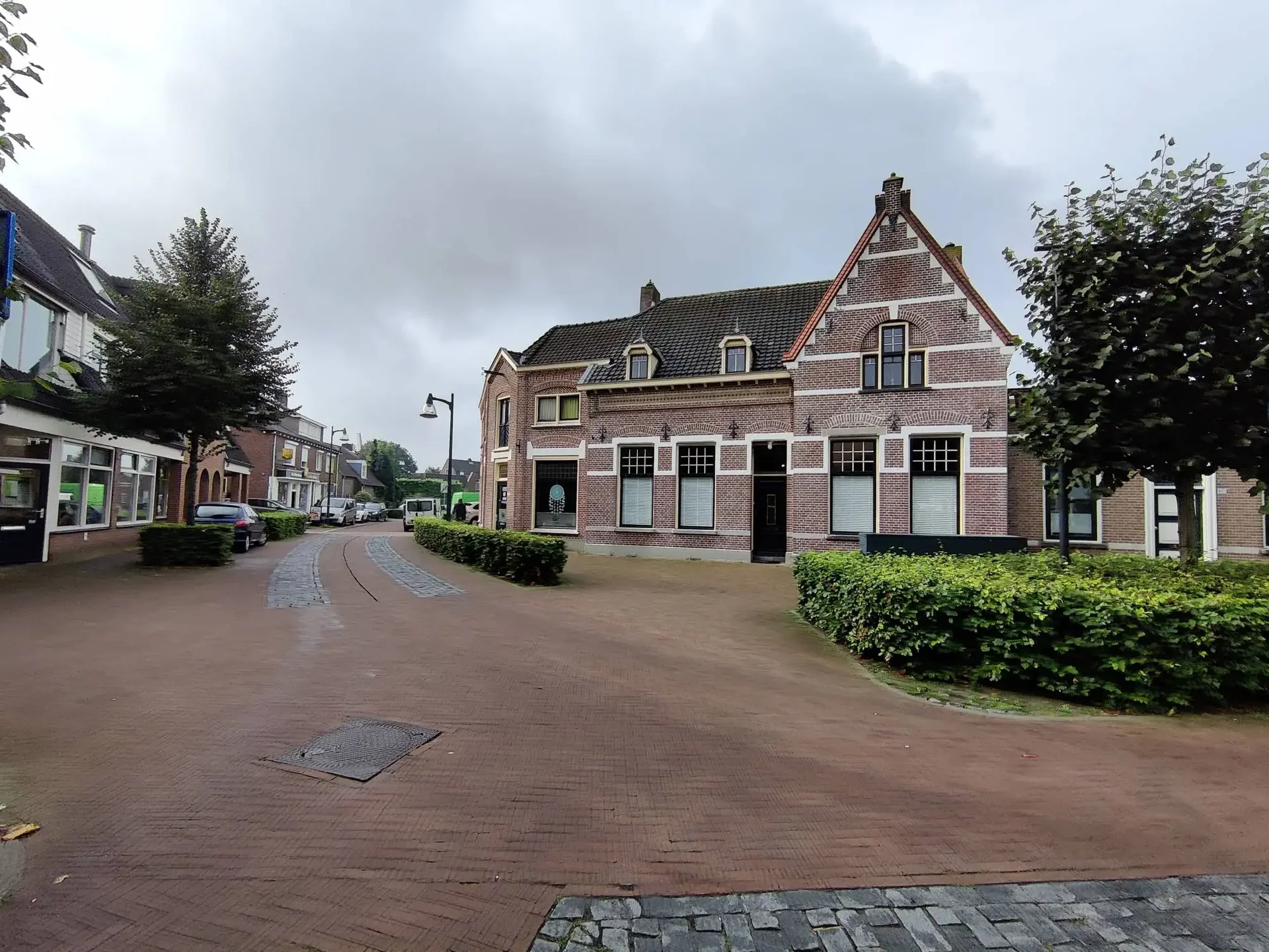 geblurde versie van de foto als achtergrond