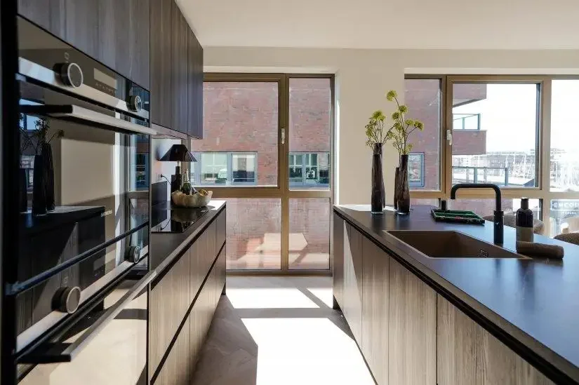 Foto van de Appartement gelegen aan de Dr. Lelykade in Den Haag