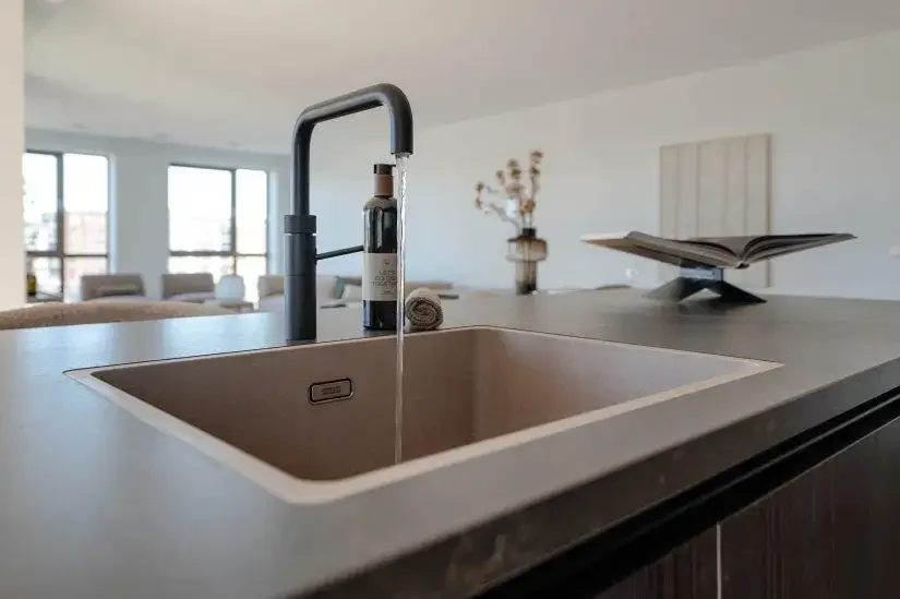 Foto van de Appartement gelegen aan de Dr. Lelykade in Den Haag