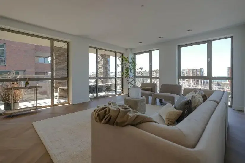 Foto van de Appartement gelegen aan de Dr. Lelykade in Den Haag