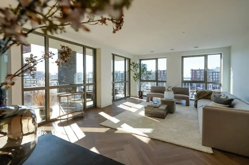 Foto van de Appartement gelegen aan de Dr. Lelykade in Den Haag