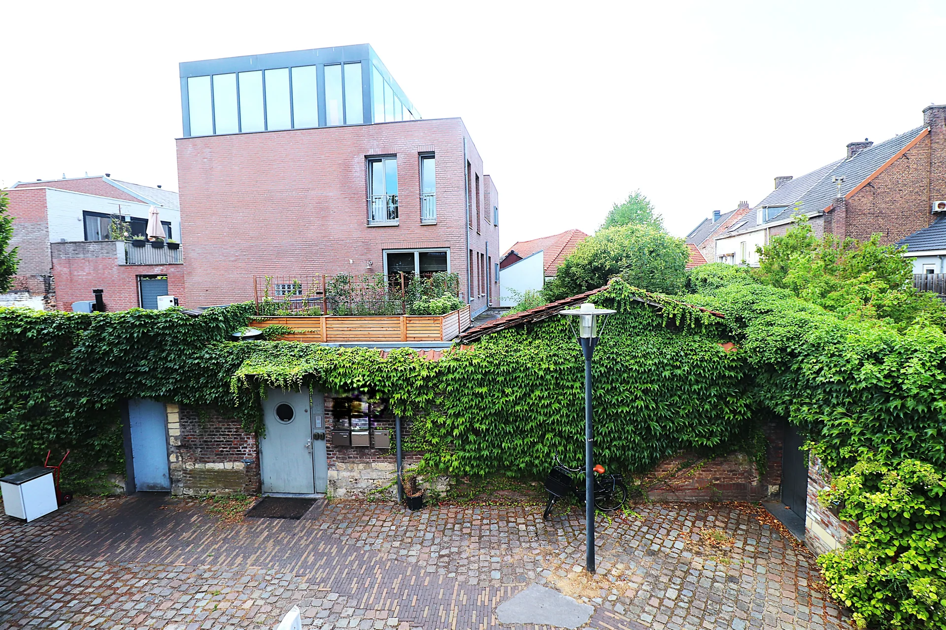 geblurde versie van de foto als achtergrond