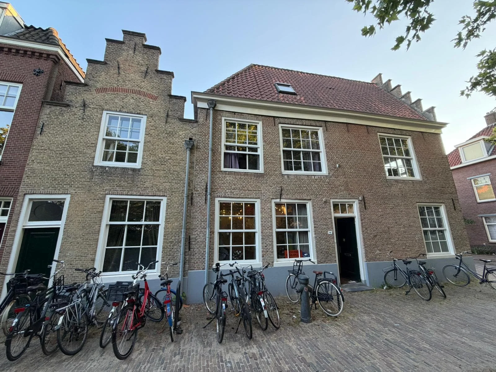 Foto van de Kamer gelegen aan de Paardenmarkt in Delft